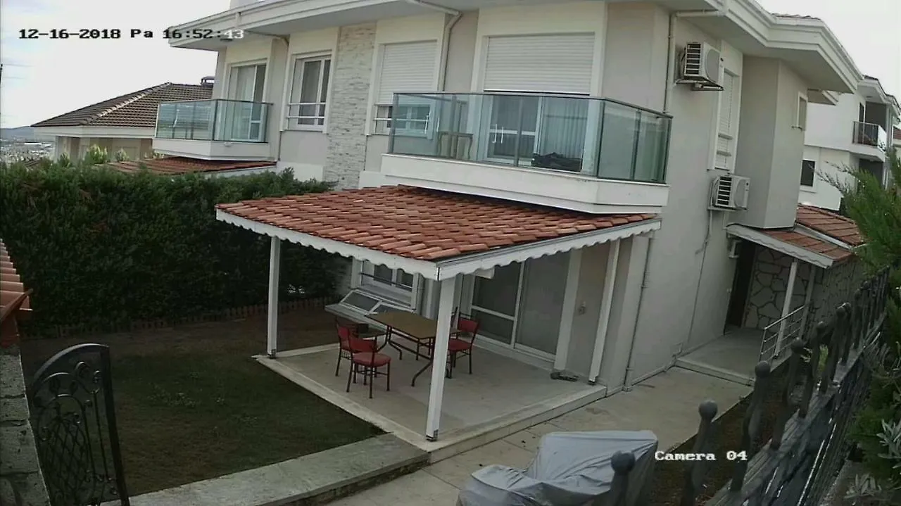 דירה אלאקאטי Pembe Villa