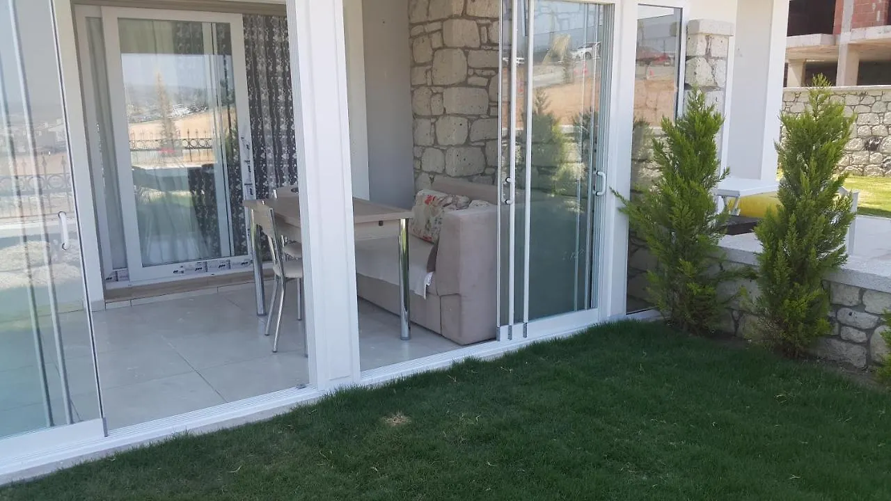 דירה אלאקאטי Pembe Villa