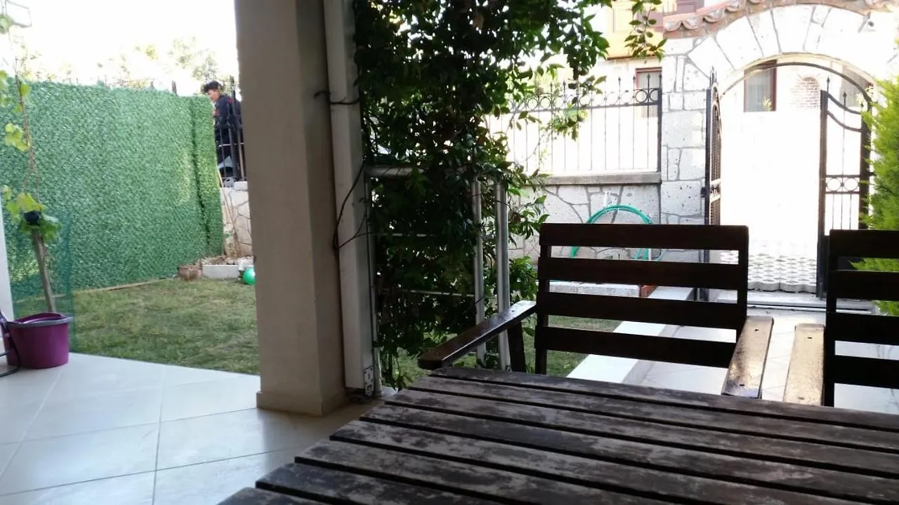 אלאקאטי Pembe Villa דירה