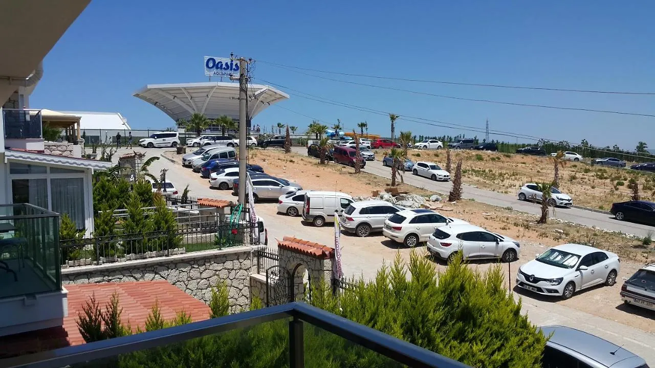 אלאקאטי Pembe Villa דירה